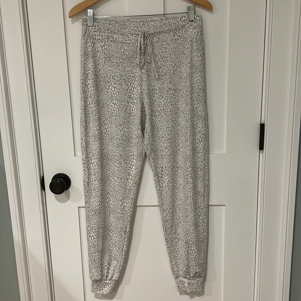 La mer luxe XS resort wear joggers